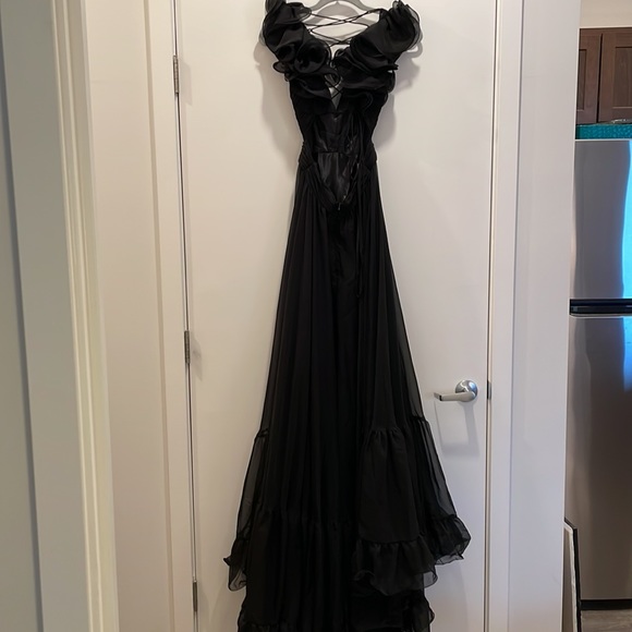 Mac Duggal black maxi dress. - Picture 9 of 9